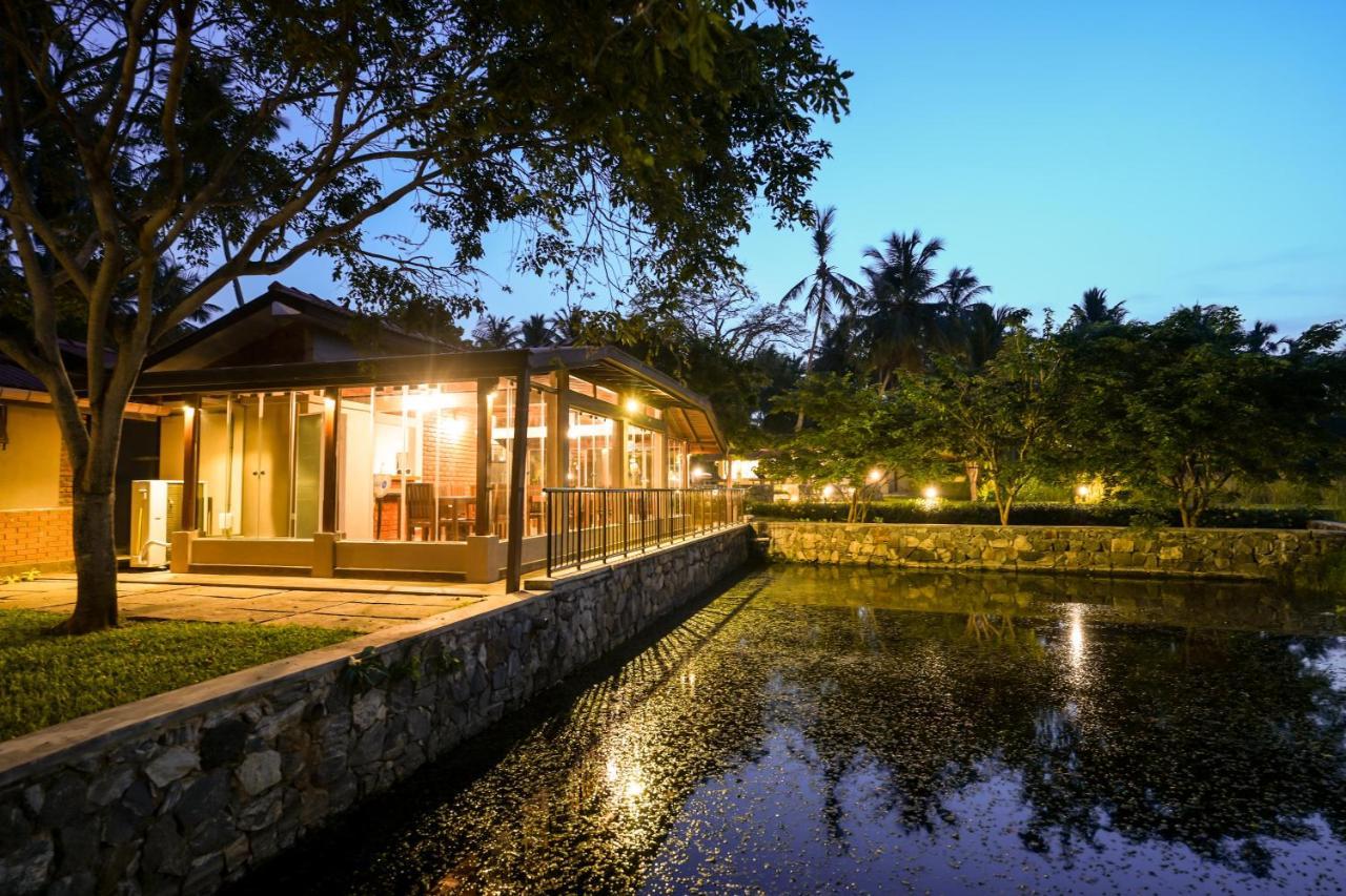 Malala Retreat Hotel Hambantota Bagian luar foto