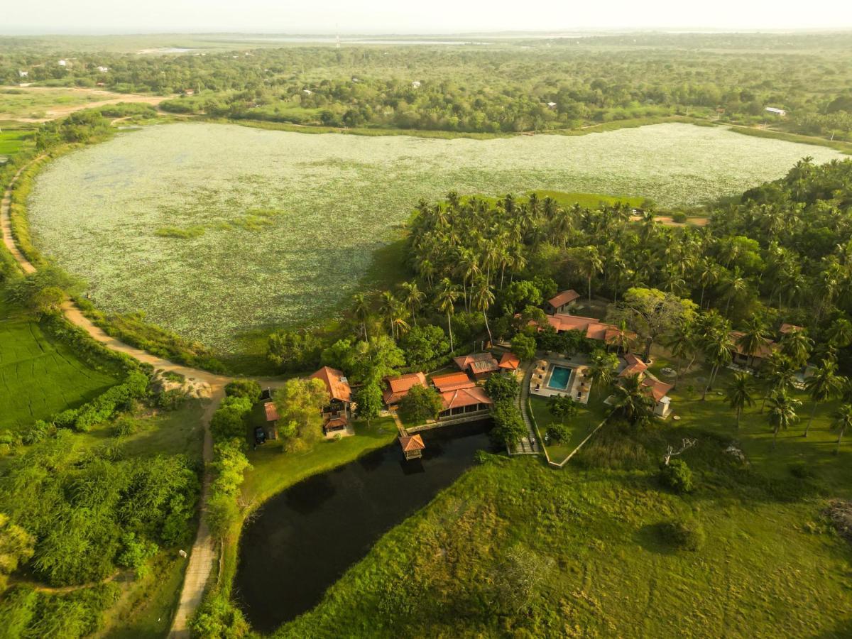 Malala Retreat Hotel Hambantota Bagian luar foto