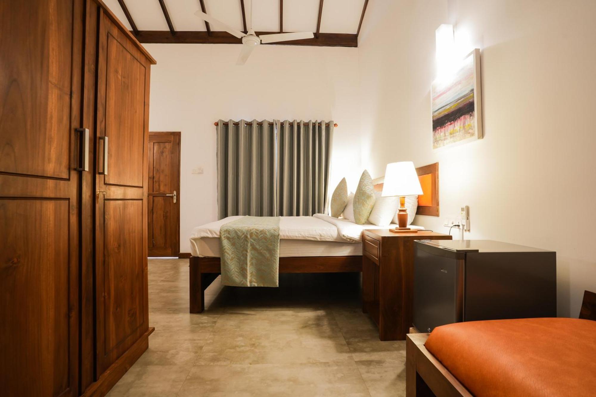 Malala Retreat Hotel Hambantota Bagian luar foto