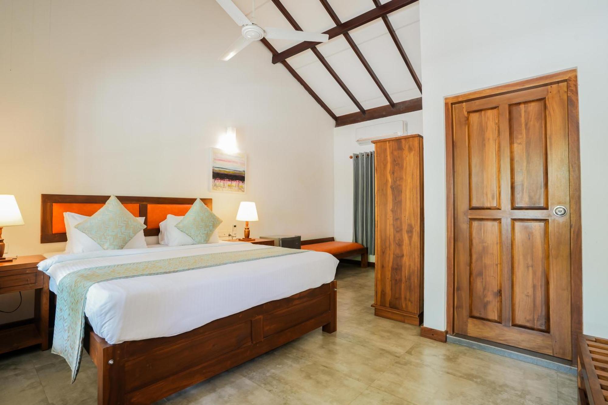 Malala Retreat Hotel Hambantota Bagian luar foto